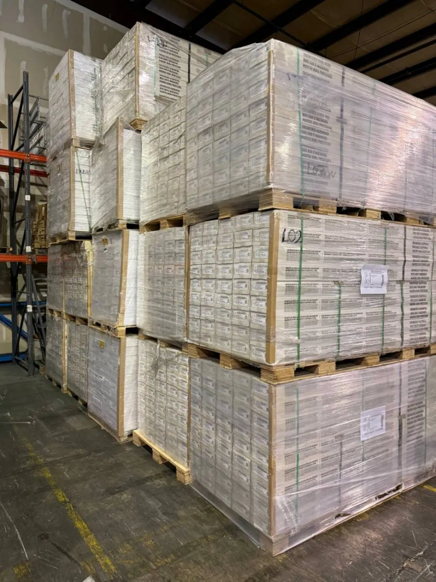 Brand new laminate flooring on sale - Image 2