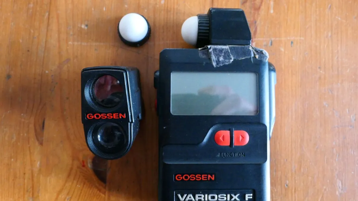 GOSSEN VARIOSIX F LIGHT METER - Image 1