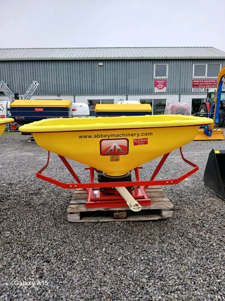 ABBEY FERTILISER SPREADERS - Image 1