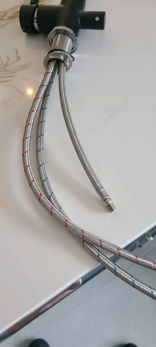 3 way Kitchen Tap (Matt Black) - Image 3