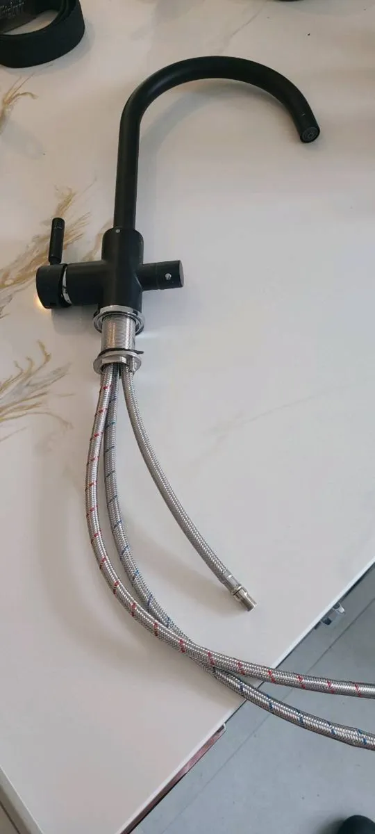 3 way Kitchen Tap (Matt Black) - Image 2