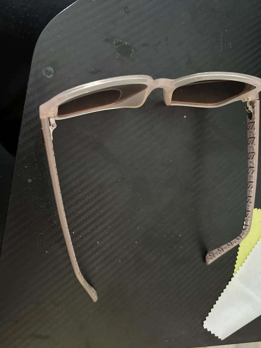 Guess sunglasses - Image 2