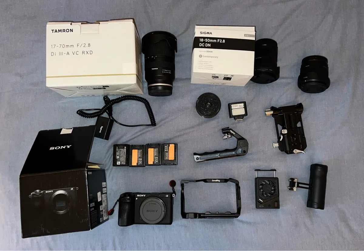 (Lowest price) Sony A6700 + 4 lenses + Rig Equip - Image 2