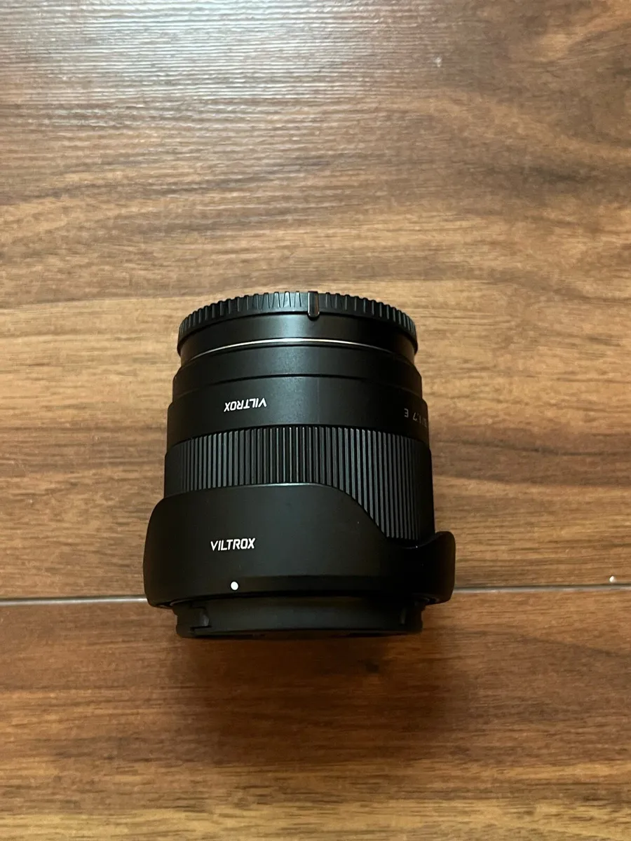 (Lowest price) Sony A6700 + 4 lenses + Rig Equip - Image 3