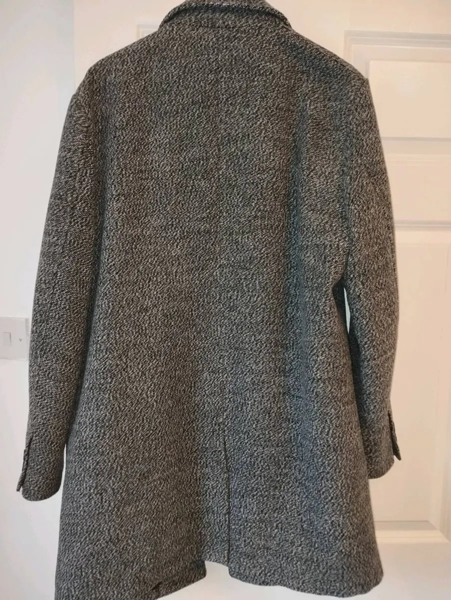 Men's coats - Image 2