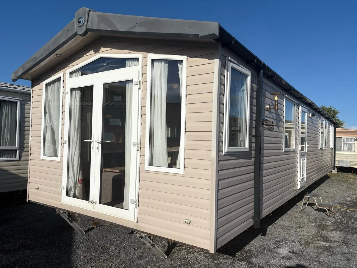 Swift Bordeaux Exclusive - Image 1