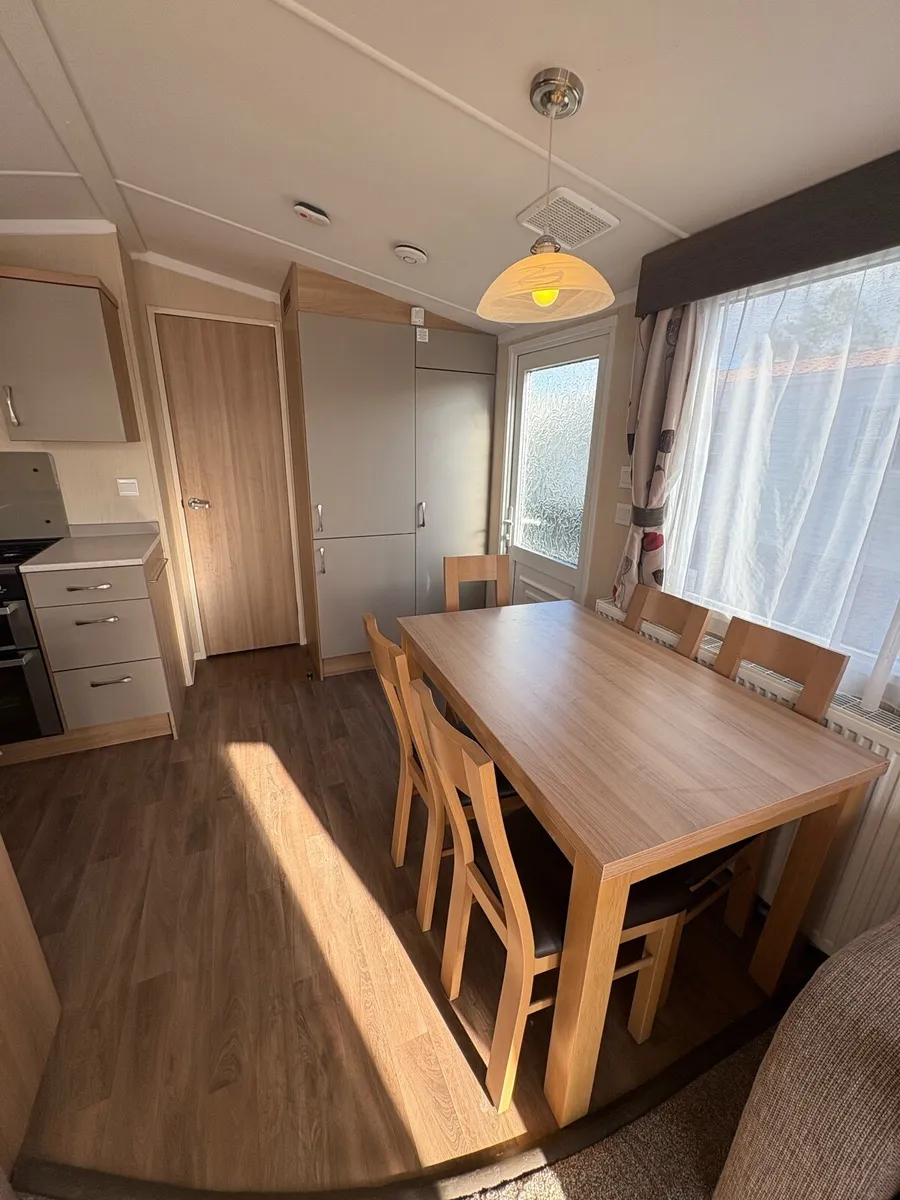 Swift Bordeaux Exclusive - Image 4