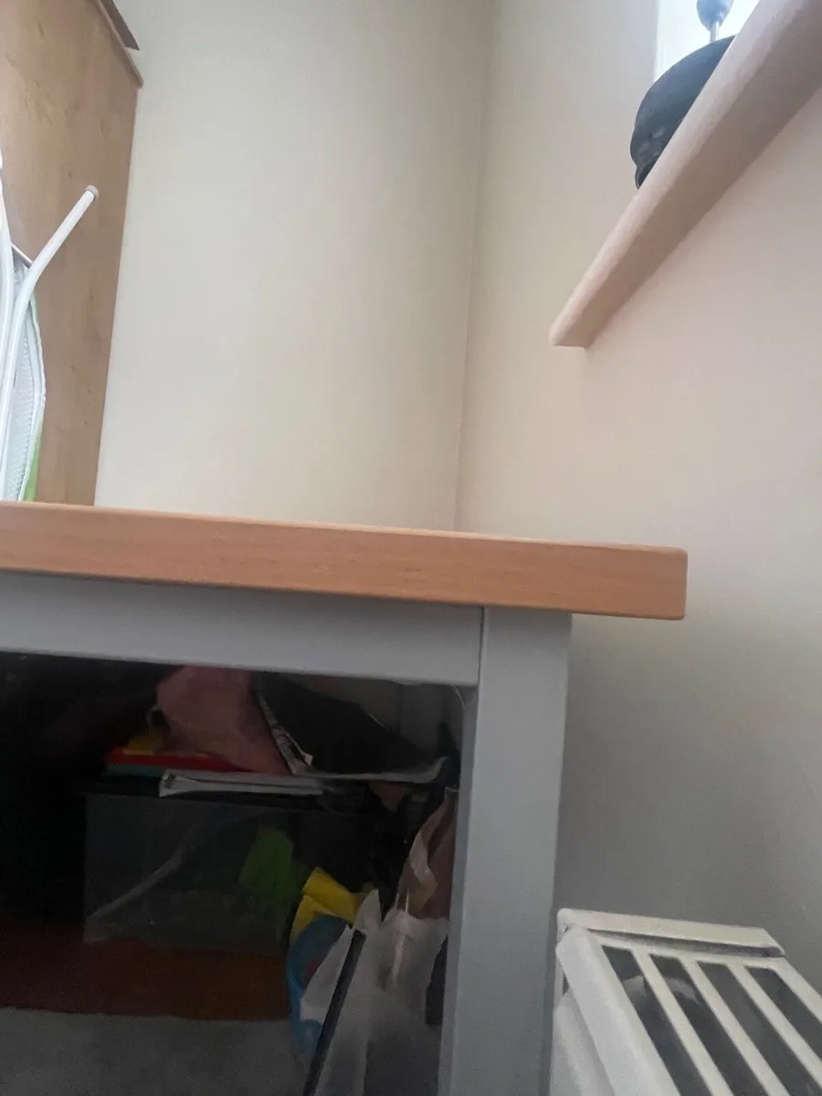 1200x800 Desk – Like New – 1 Year Old - Image 4