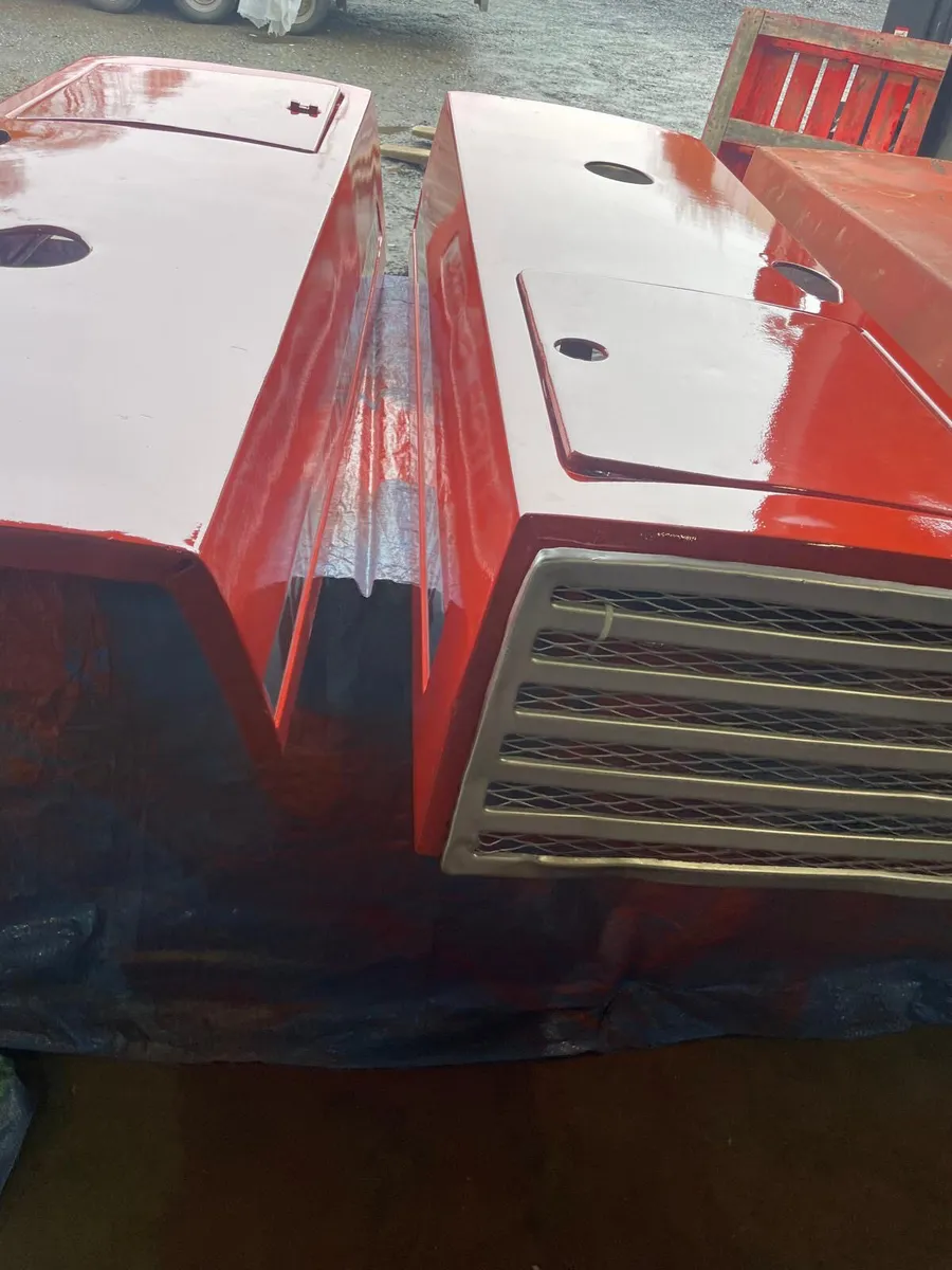 Zetor Crystal 8011/8045 Bonnets - Image 3