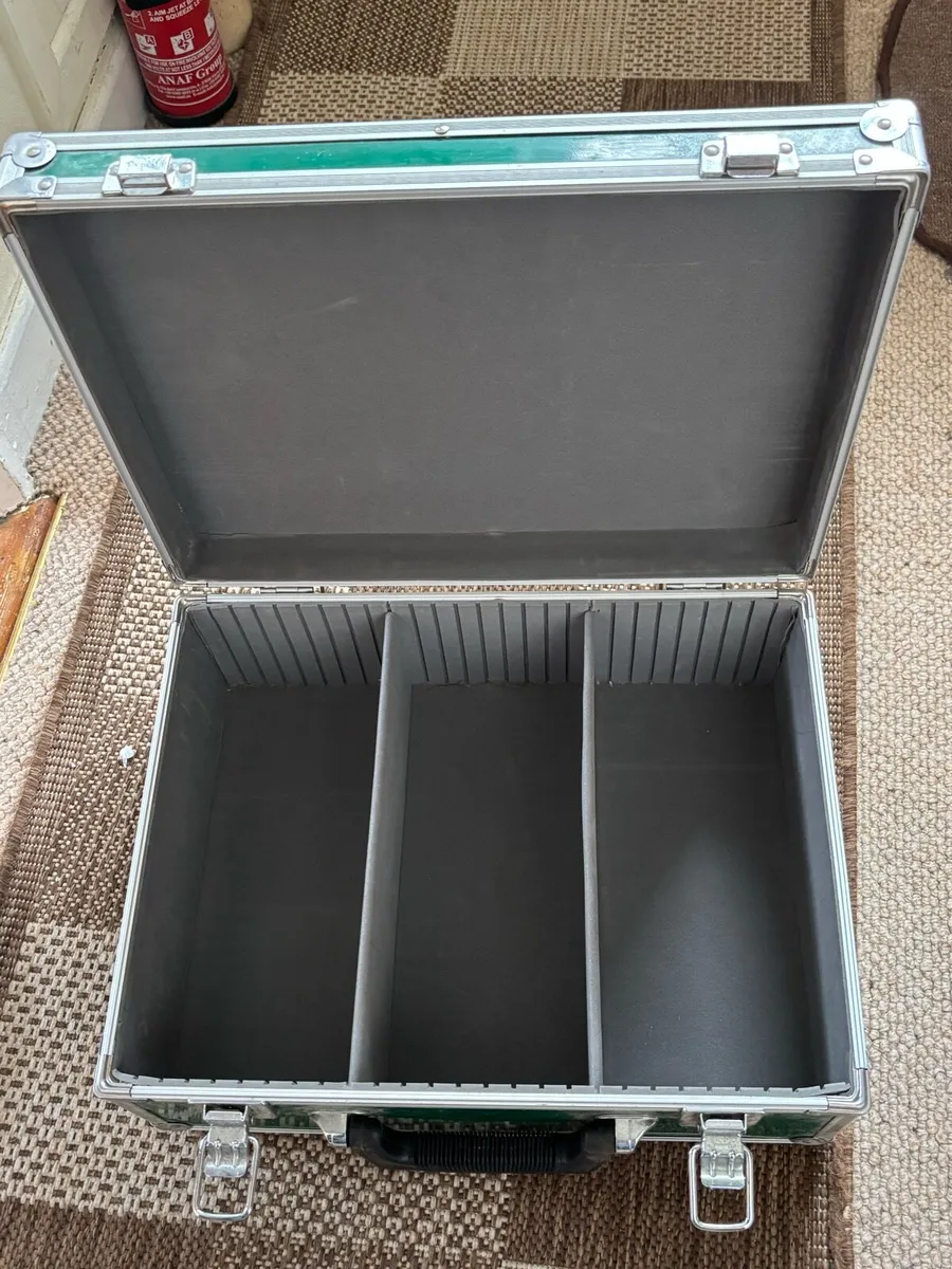 Green flight case aluminium - Image 4