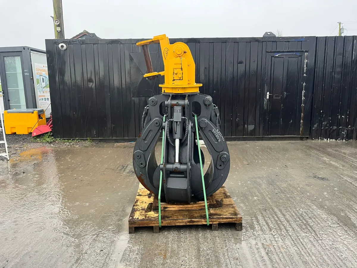Hydraulic Rotating Tyne Grapple – 1500kg Capacity - Image 1