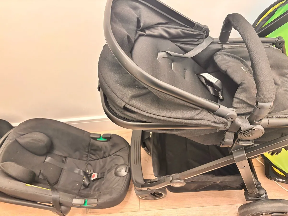 Bat stroller with basket - Image 4