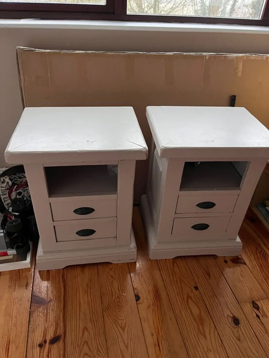 King Size bed & 2 x Lockers - Image 3