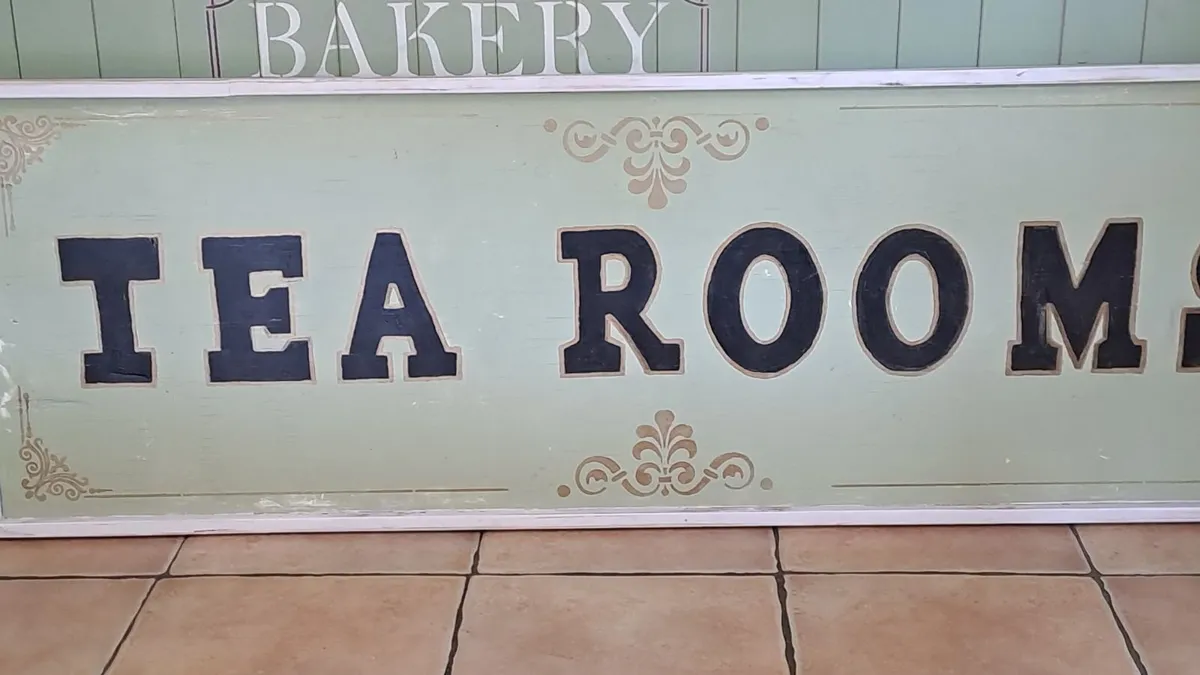 Large vintage style wooden tea rooms sign - Image 2