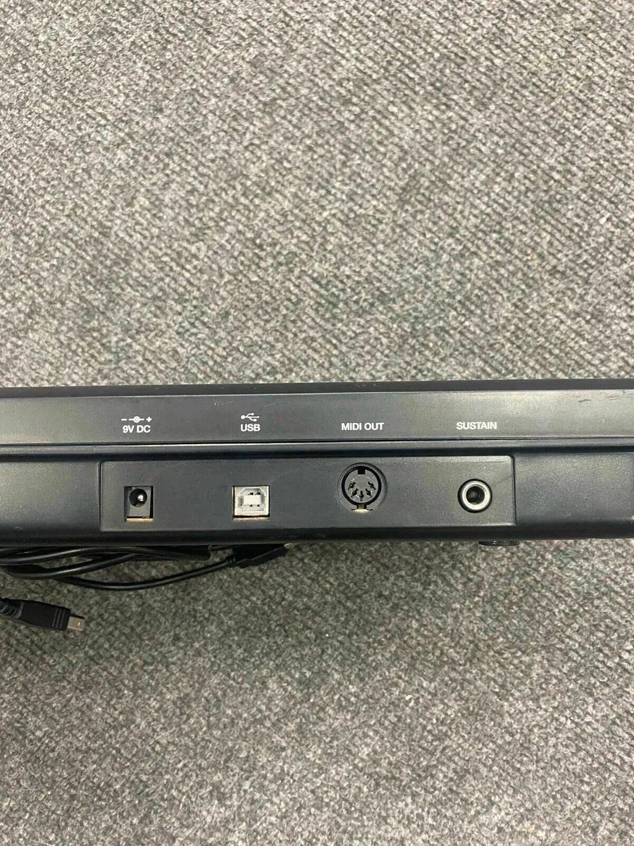 Alesis Q25 USB/MIDI Keyboard Controller - Image 3