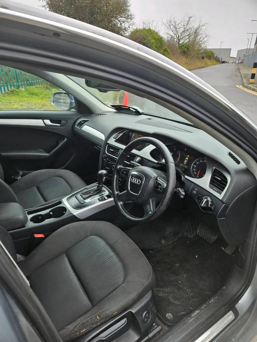 Audi a4 automatic 2011 - Image 2