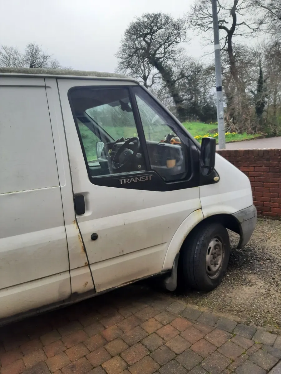 Ford Transit 2009 - Image 1