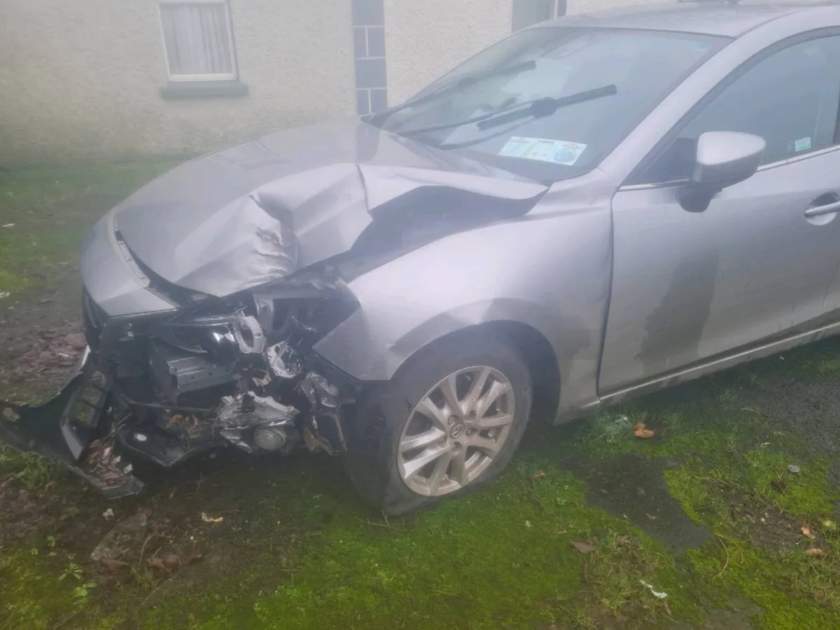 Mazda 3 .2.2L - Image 4