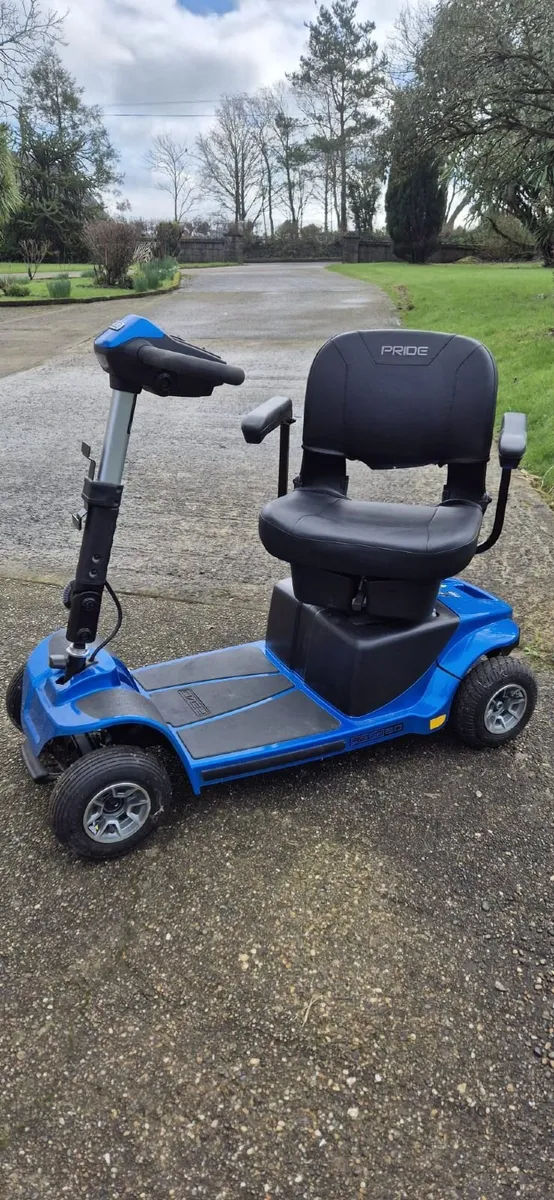 MOBILITY SCOOTER - Image 1