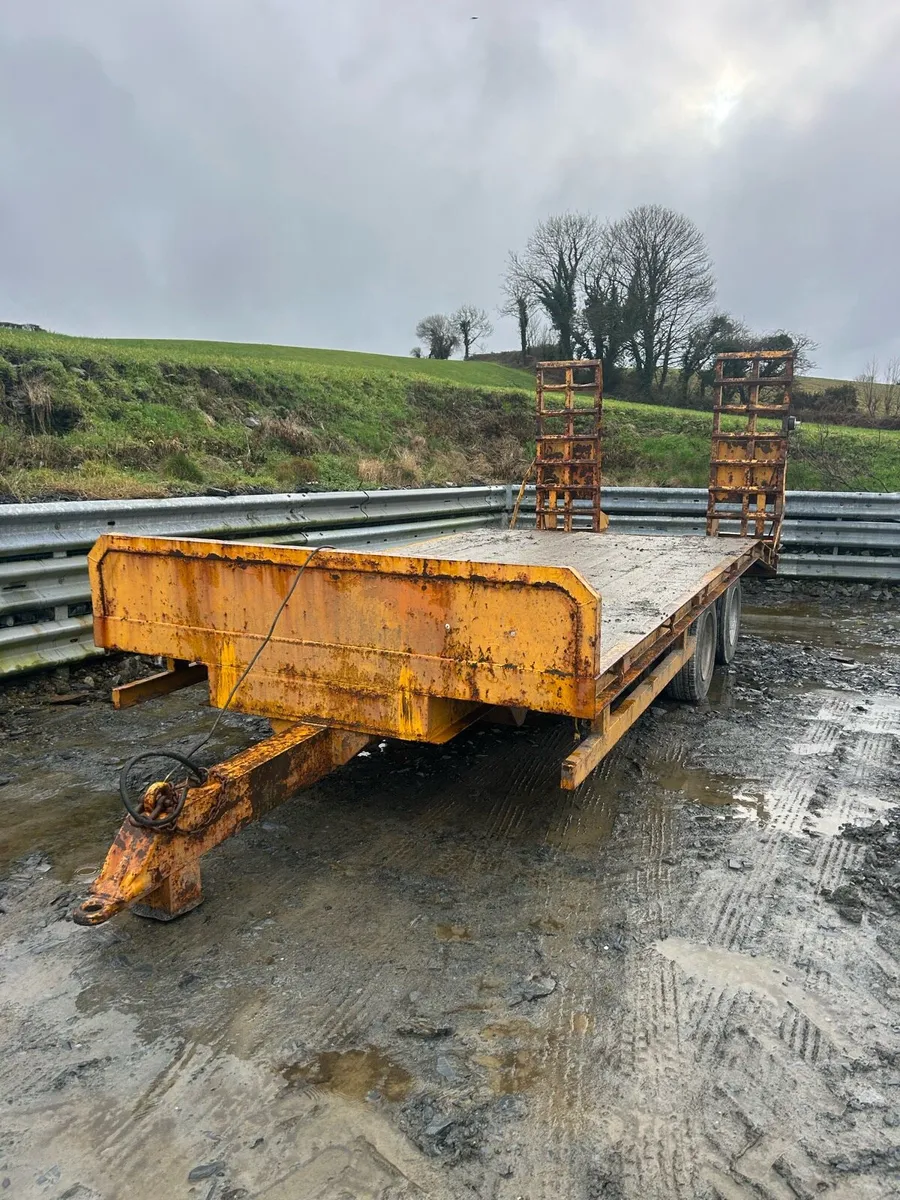 Low loader - Image 1