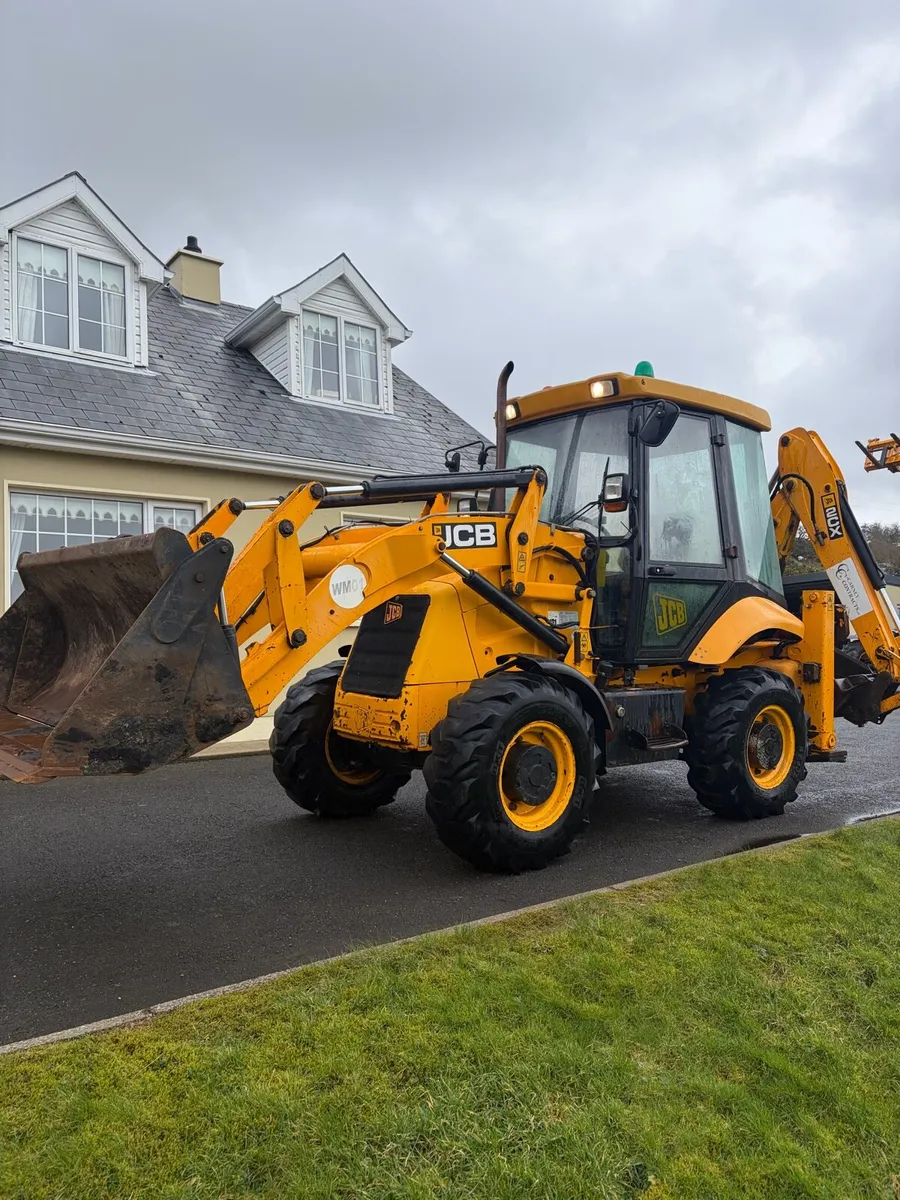 2011 JCB 2CX - Image 3