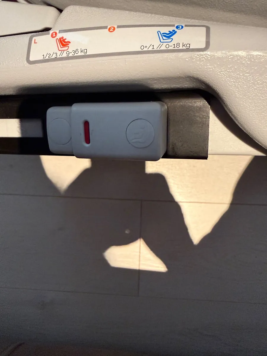 Child car seat - Image 2