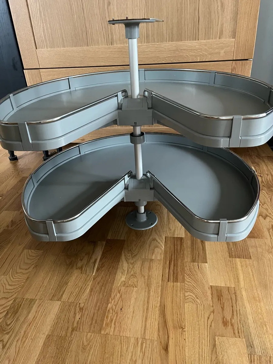 Swivel carousel - Image 4