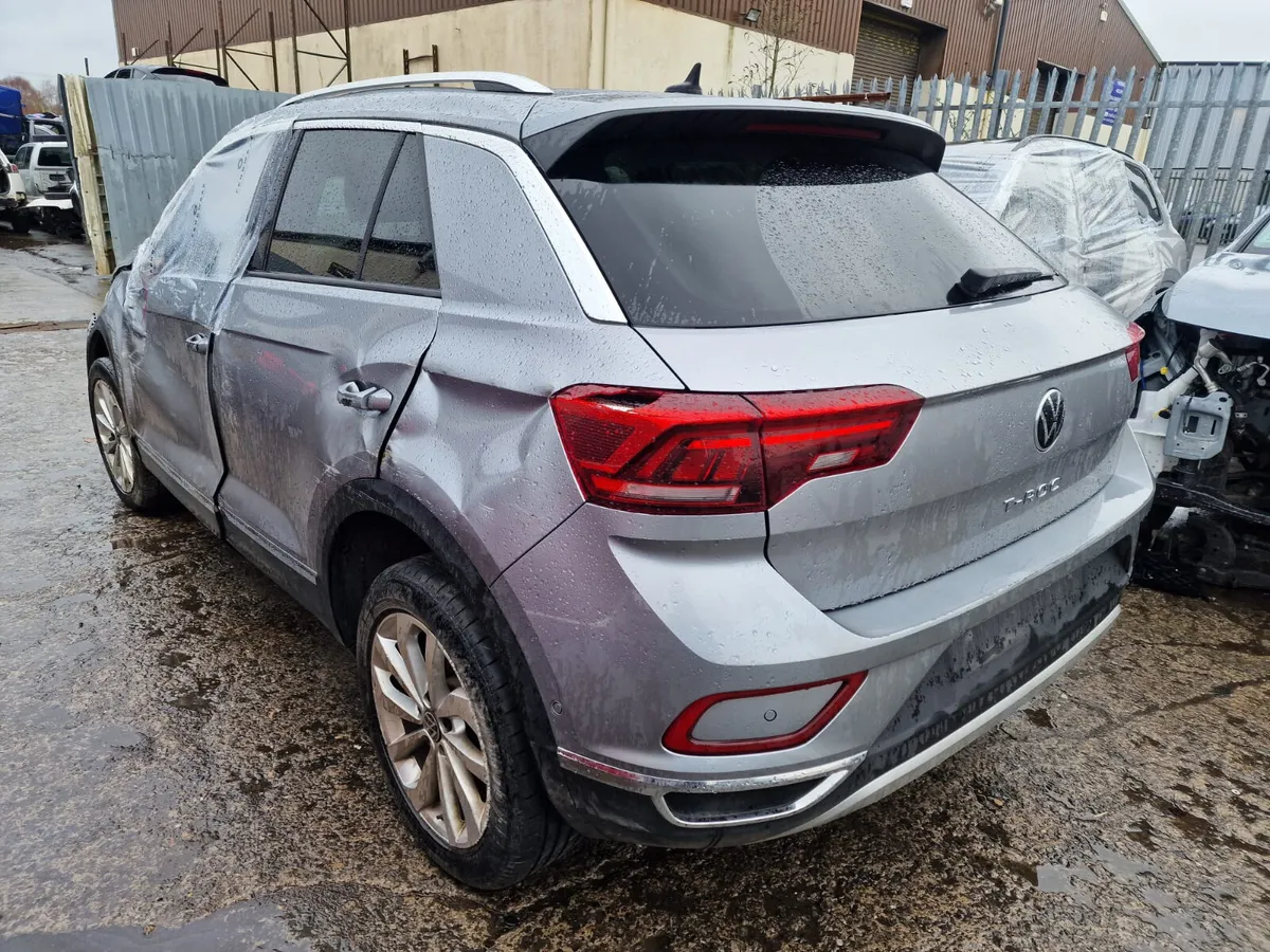 23 VOLKSWAGEN T-ROC  1.5 TSI (DXD) FOR BREAKING - Image 3