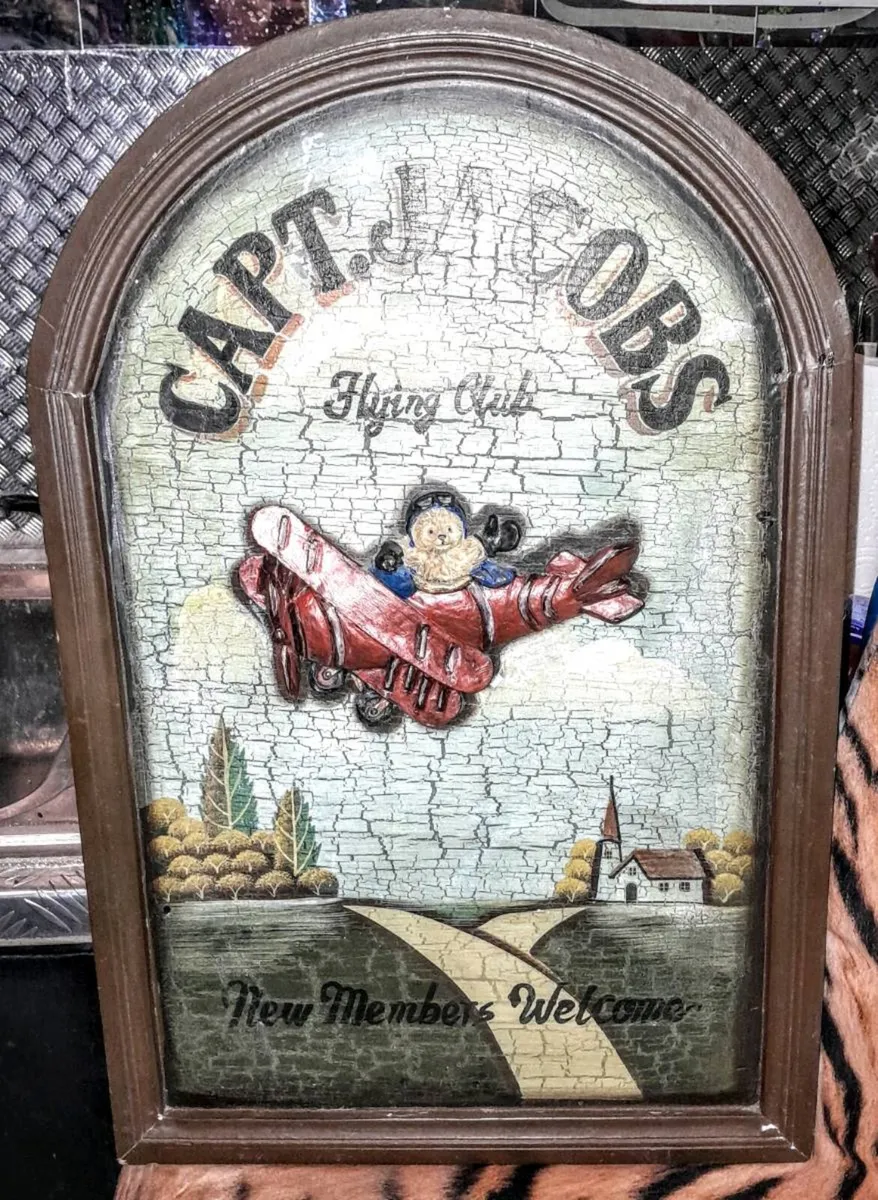 Large 3D handcarved wooden sign - Image 1