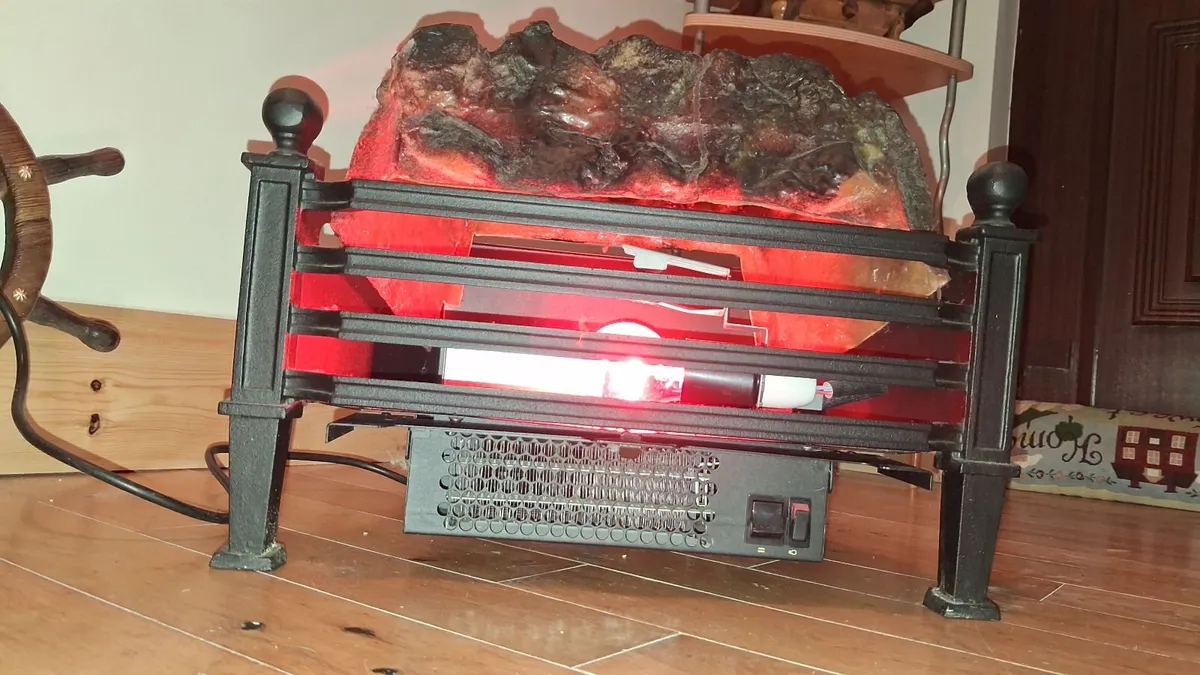 Dimplex electric fireplace insert - Image 2