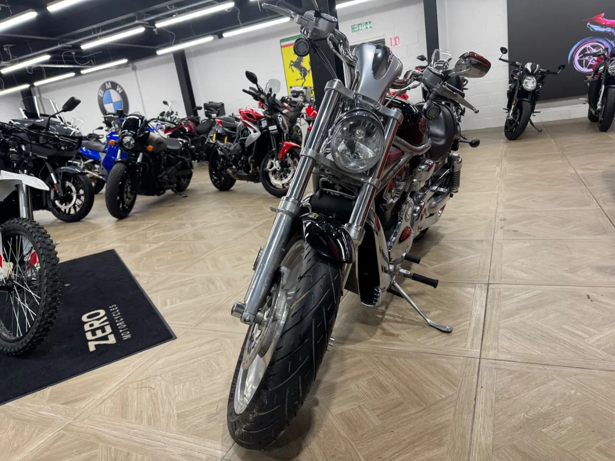 HARLEY DAVIDSON V-Rod 2004 - Image 4