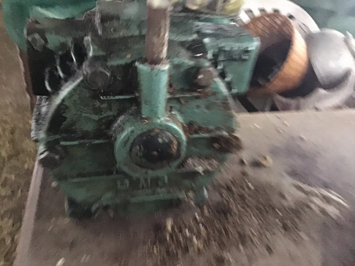 Vacuum pump - Image 1