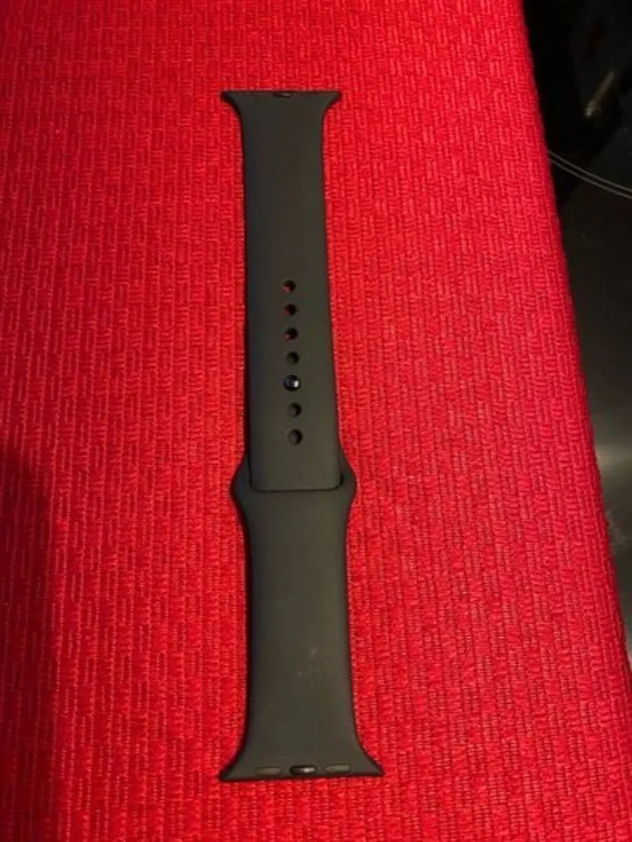 Apple Watch Strap Series 8 - Image 1