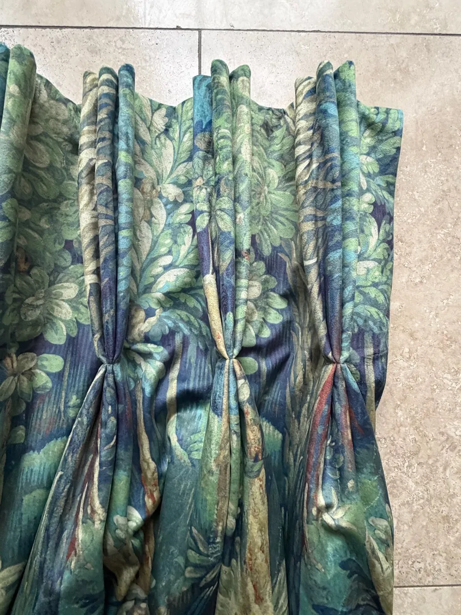 Pair curtains 110” drop like new cost €1200 - Image 3