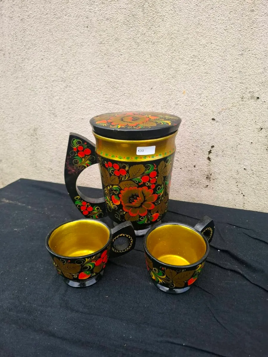 Wood Russian drinking set