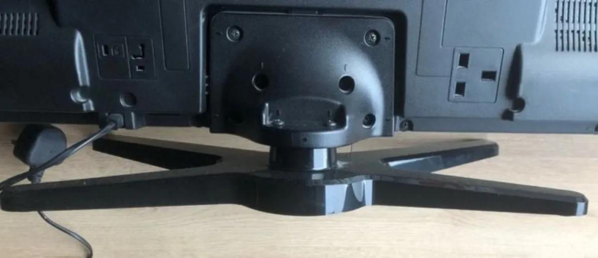 40" Tv stand Nordmende - Image 4