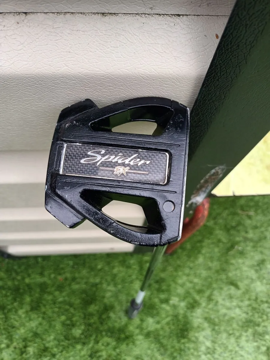 Golf clubs - Image 1