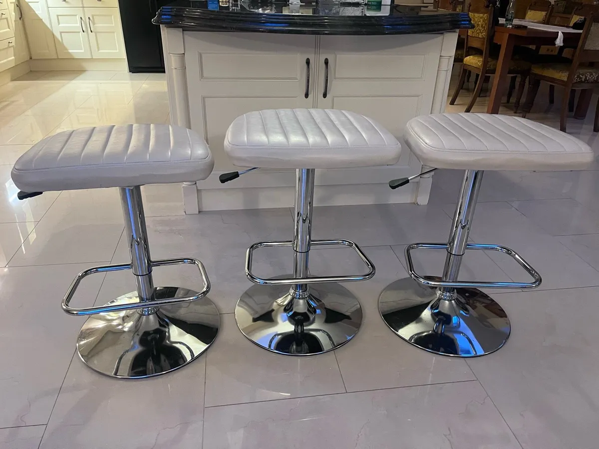 Bar Stools X3 - Image 1