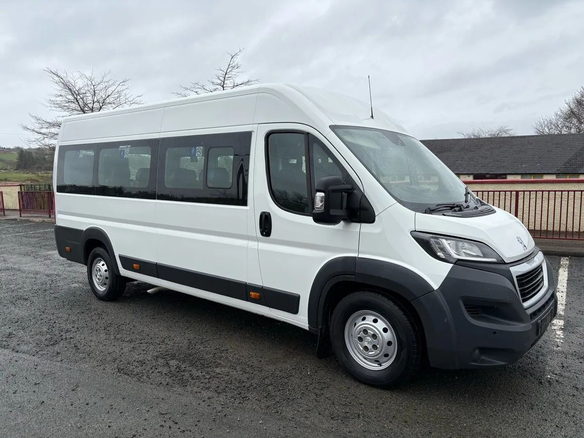 2017 (172) PEUGEOT BOXER WHEELCHAIR ACCESS BUS - Image 1