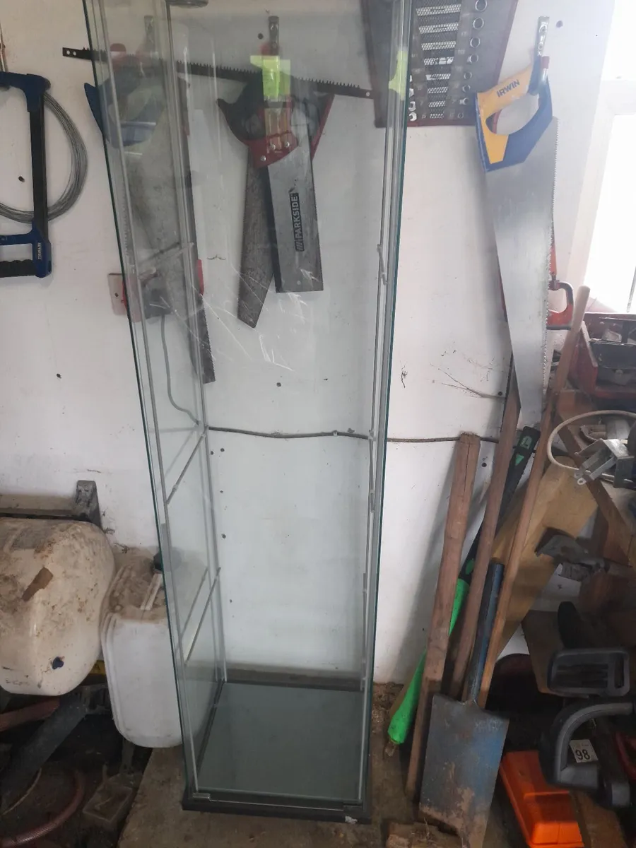 Glass display cabinet