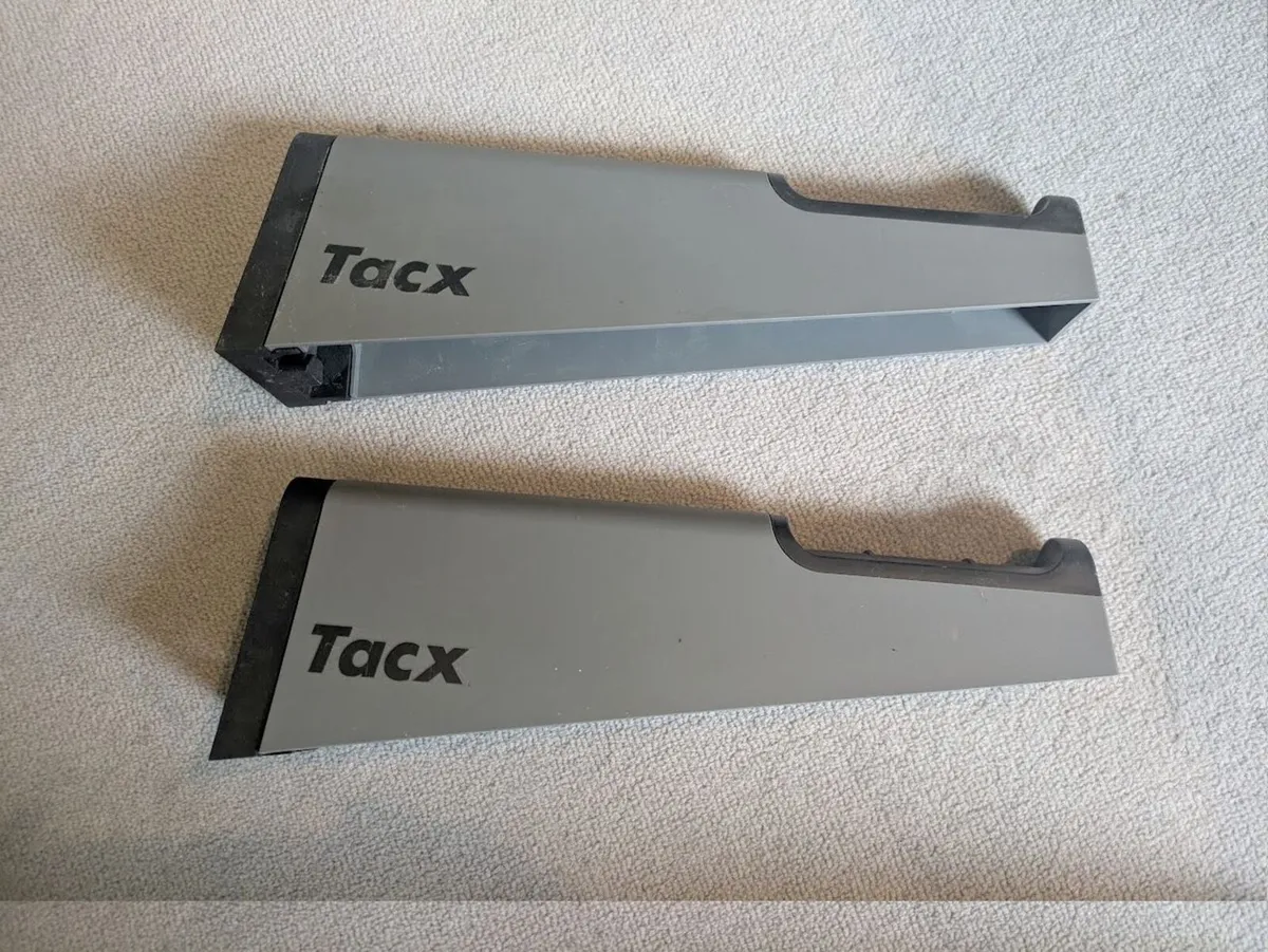 Tacx Gem Bike wall bracket - Image 3