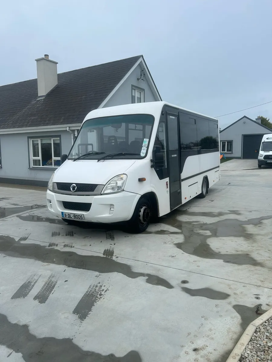 Iveco Nu-trac - Image 1