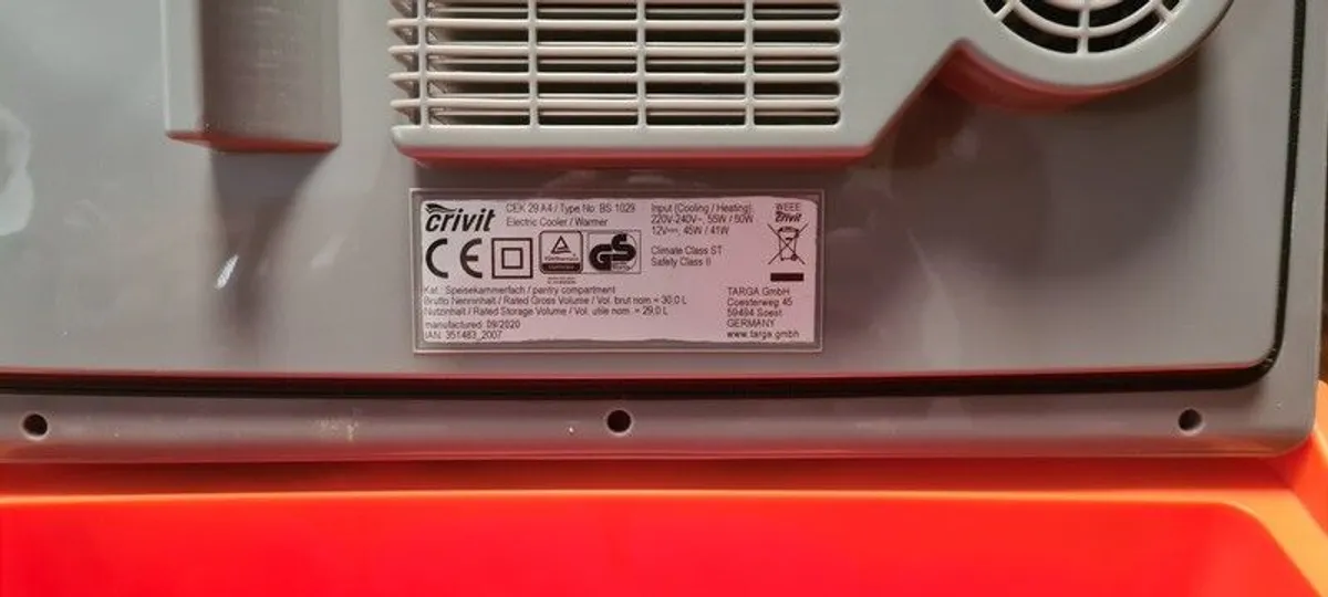Mini Fridge/Heater - Image 3