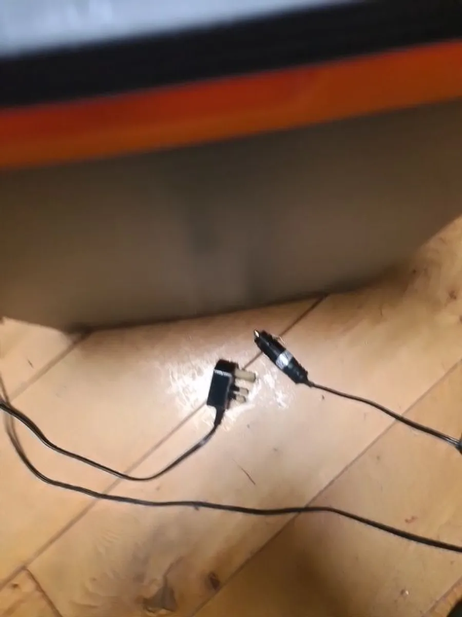 Mini Fridge/Heater - Image 4