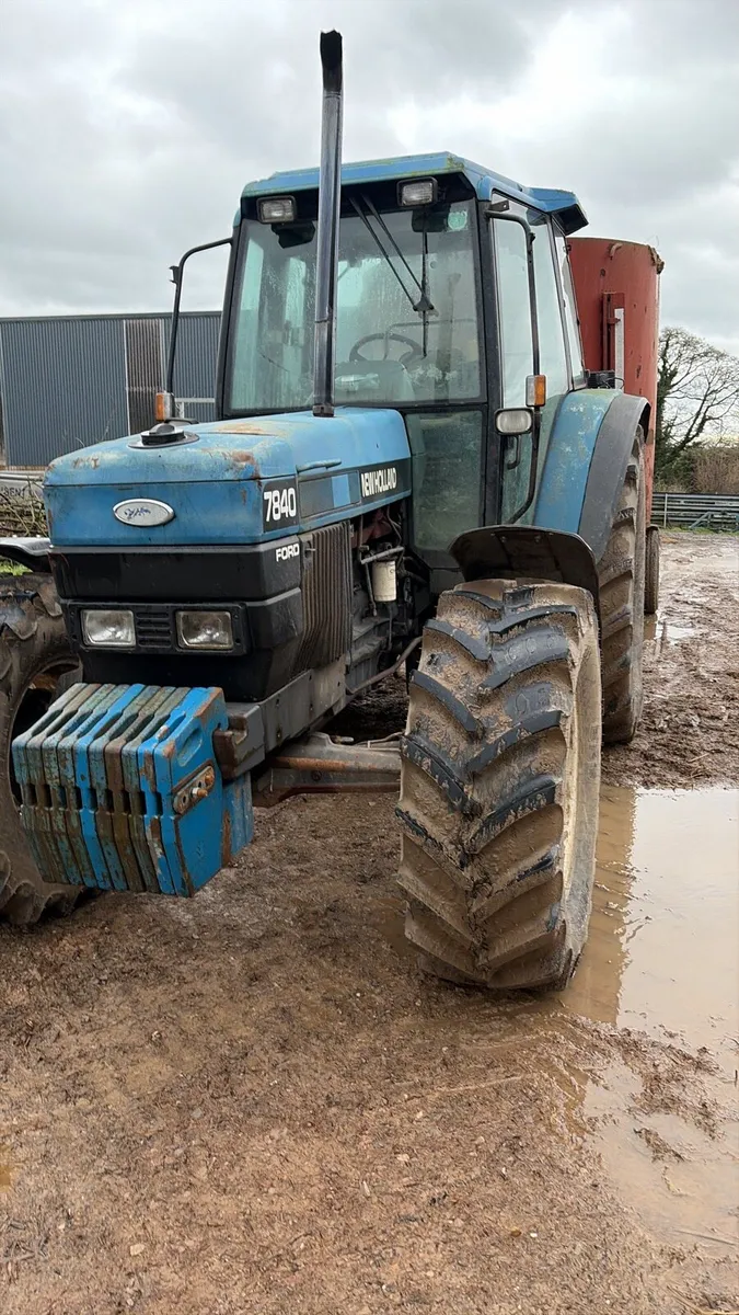 NEW HOLLAND 7840 - Image 2