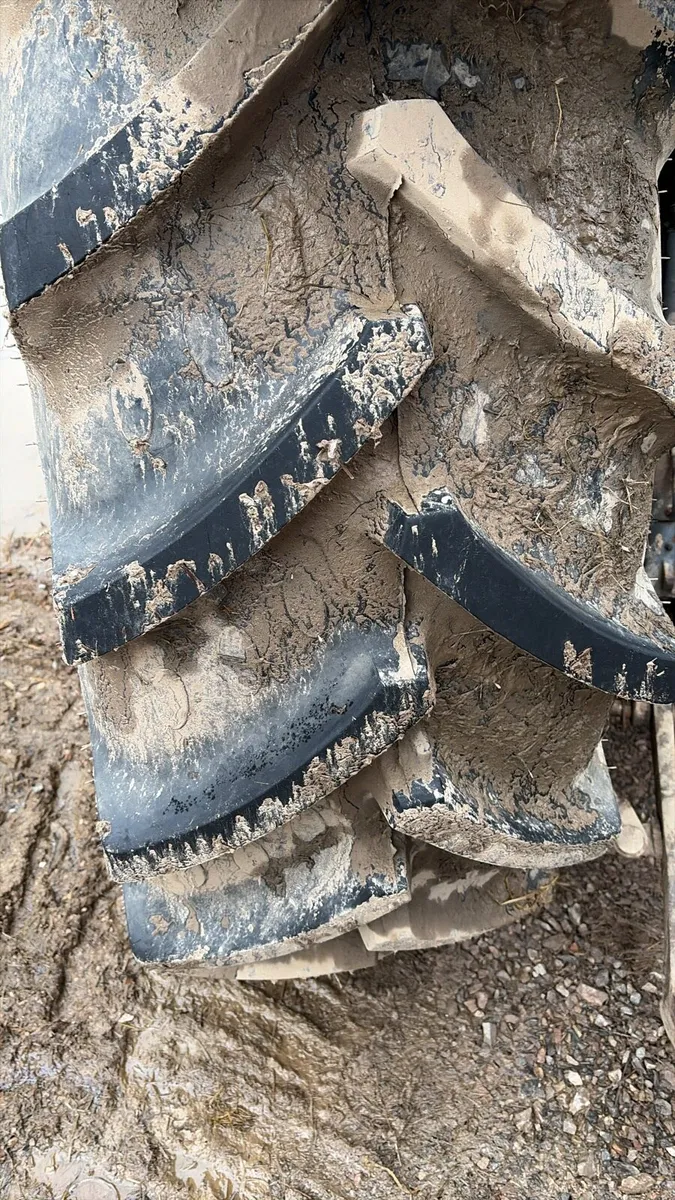 NEW HOLLAND 7840 - Image 3