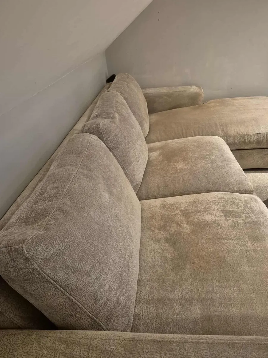 L Shaped Couch - Image 4
