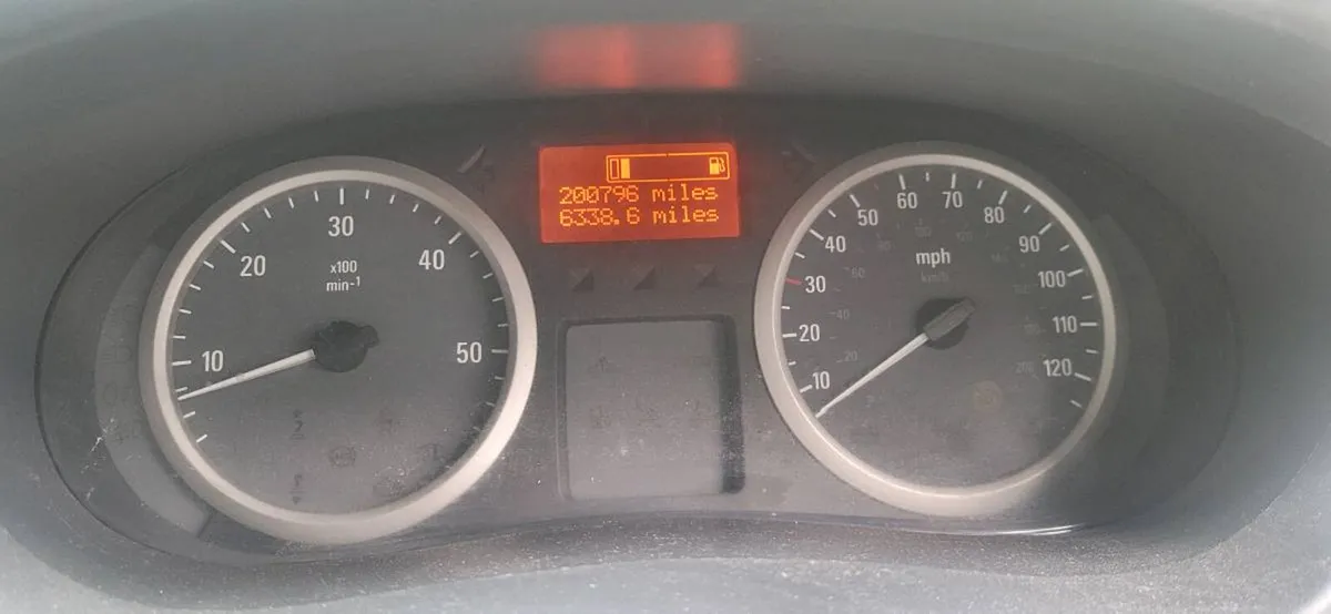 Vauxhall vivaro - Image 2