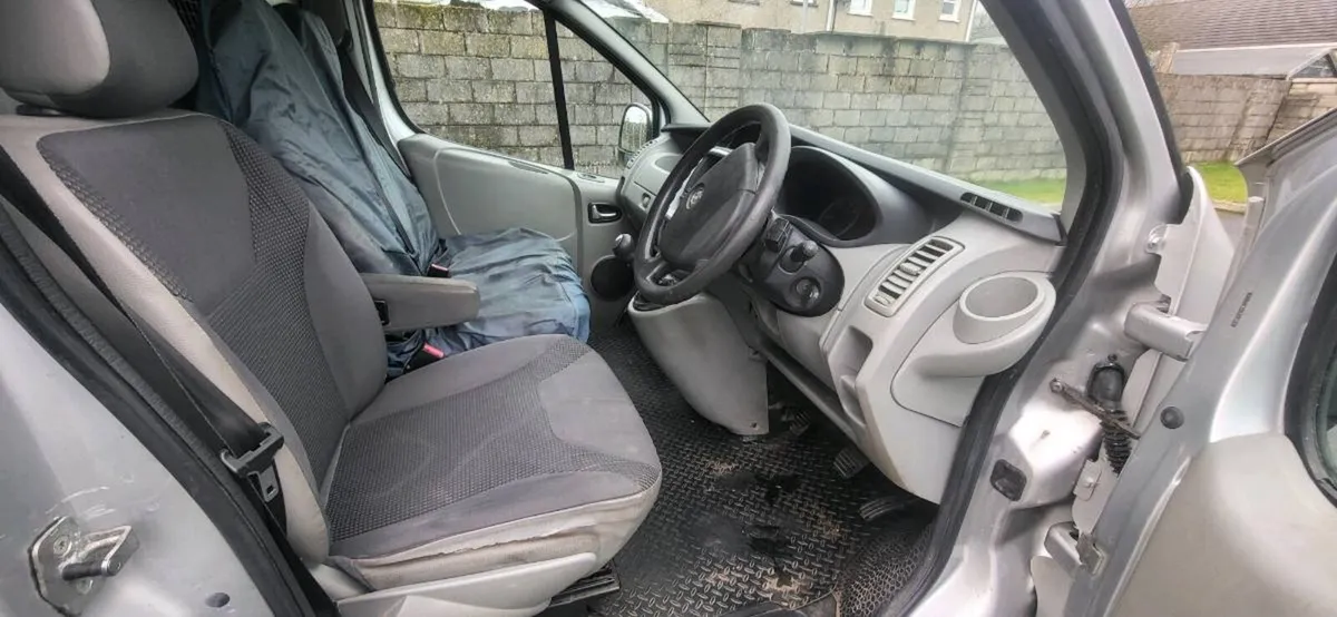 Vauxhall vivaro - Image 3