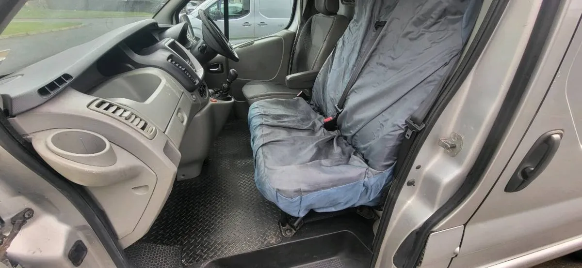 Vauxhall vivaro - Image 4